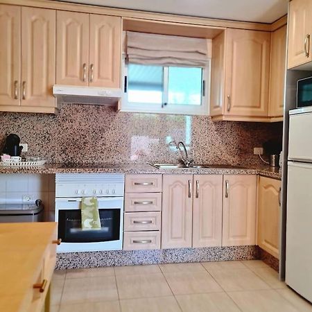 Homely Apt In Modern Building With Pool サンミゲル・デ・アボナ エクステリア 写真